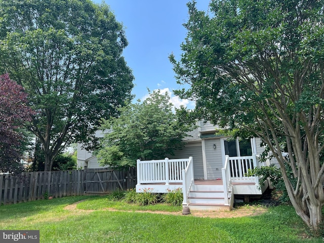 7506 Filbert Ter, Gaithersburg, MD 20879 - view of yard with a deck