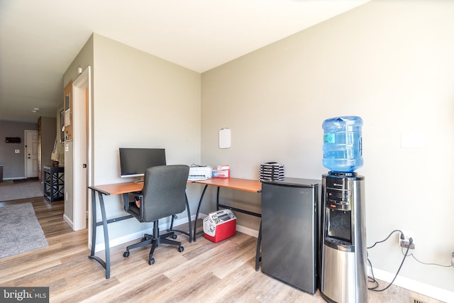 883 N Hanover St, Pottstown, PA 19464 - office space with light wood-style floors and baseboards