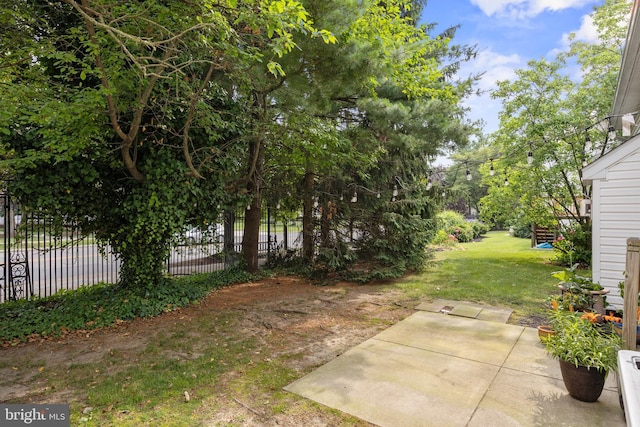 10 Crump Ln, Merchantville, NJ 08109 - view of yard with a patio area