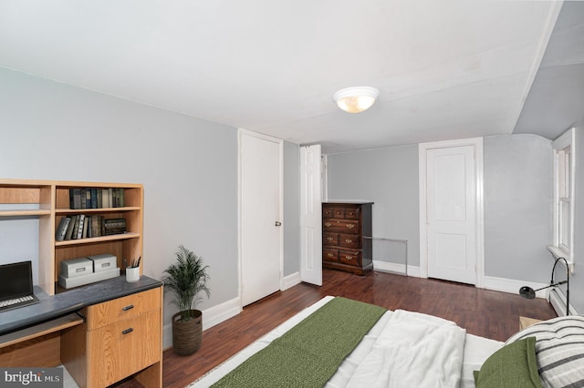 332 Old Stone House Rd S, Boiling Springs, PA 17007 - bedroom featuring dark wood-style floors and baseboards
