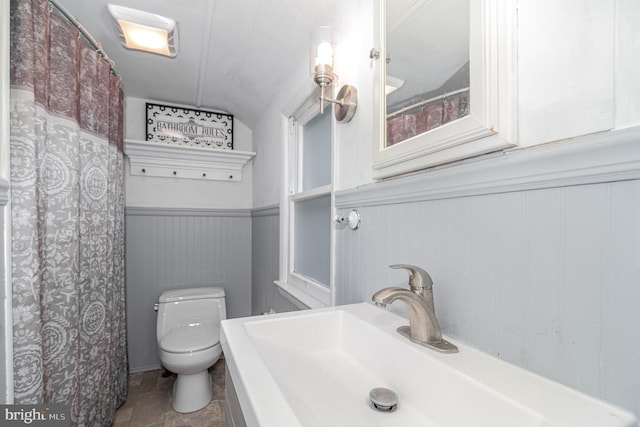 332 Old Stone House Rd S, Boiling Springs, PA 17007 - bathroom featuring a sink and wainscoting