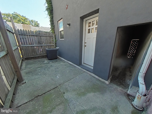 2230 N Mutter St, Philadelphia, PA 19133 - view of patio / terrace