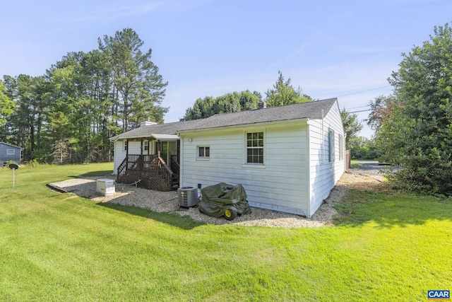 1562 Thomas Jefferson Pkwy, Charlottesville, VA 22901 - back of property featuring a lawn