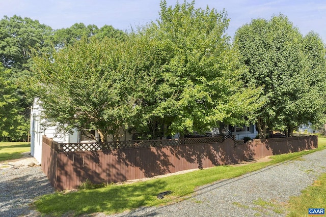 1562 Thomas Jefferson Pkwy, Charlottesville, VA 22901 - exterior space