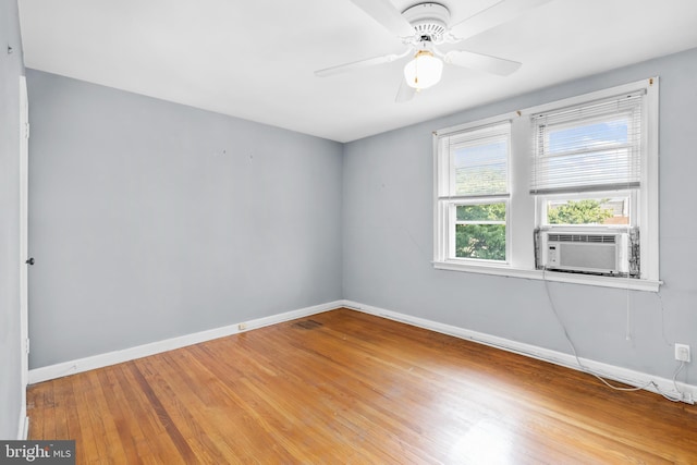 6344 Glenloch St, Philadelphia, PA 19135 - spare room featuring light wood-style flooring and ceiling fan
