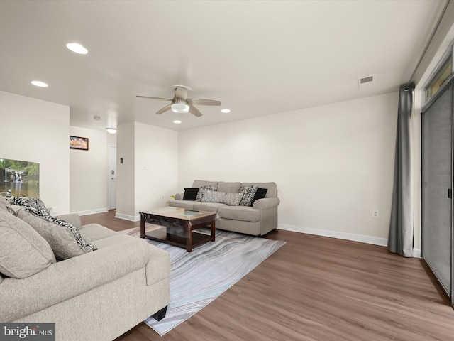 18615 Walkers Choice Rd # 2, Gaithersburg, MD 20886 - living area featuring a ceiling fan, wood finished floors, and recessed lighting