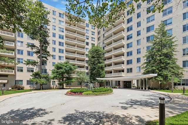 191 Presidential Blvd Unit R-605, Bala Cynwyd, PA 19004 - view of apartment building / complex