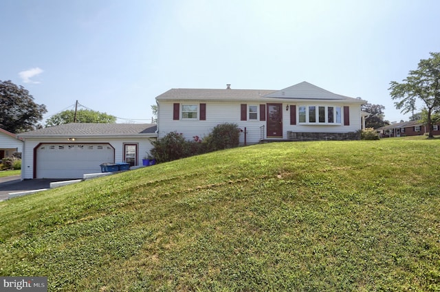 101 Walton Ave, Carlisle, PA 17013 - ranch-style home with a garage, a front lawn, and asphalt driveway