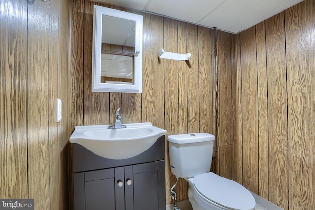 101 Walton Ave, Carlisle, PA 17013 - half bath with vanity and wood walls