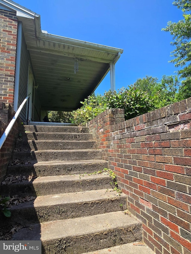 526 Fairground Rd, Newport, PA 17074 - view of stairs