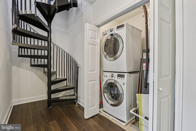 605 N 12th St Unit B, Philadelphia, PA 19123 - laundry room with estacked washer and dryer and dark wood-style floors