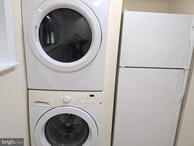 1708 Timbercreek, Clementon, NJ 08021 - washroom with stacked washer / drying machine