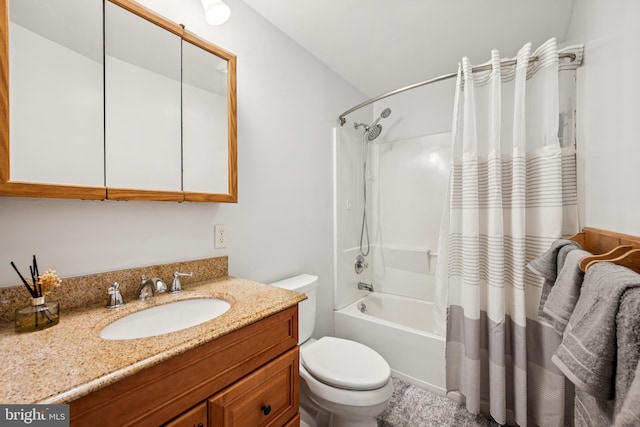 112 Tennessee Trl, Browns Mills, NJ 08015 - bathroom with shower / bath combo with shower curtain and vanity