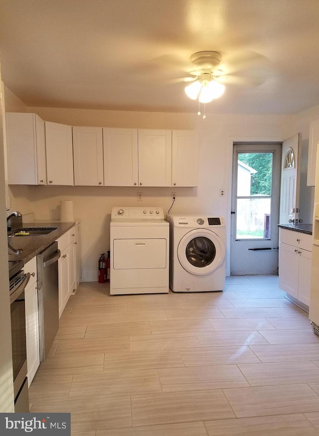 244 6th St, Colonial Beach, VA 22443 - washroom featuring independent washer and dryer and ceiling fan