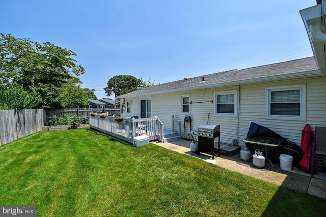 24 Haddon Rd, Somers Point, NJ 08244 - fenced backyard featuring a wooden deck