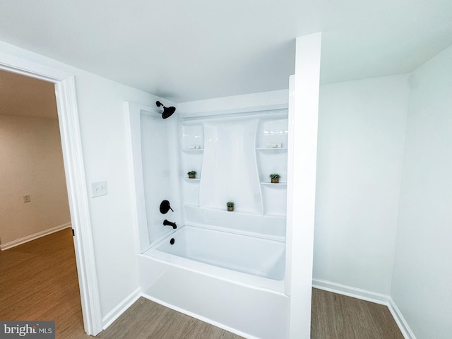 7 N Stuyvesant Dr, Wilmington, DE 19809 - bathroom featuring wood finished floors and  shower combination