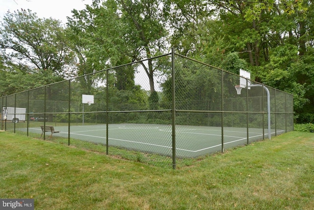 6621 Wakefield Dr Unit 720, Alexandria, VA 22307 - view of tennis court featuring community basketball court