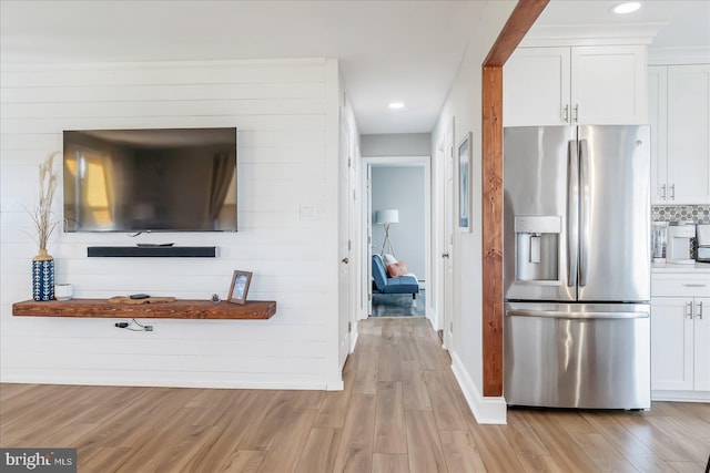 6934 River Drive Rd, Sparrows Point, MD 21219 - hall featuring light wood-style flooring and recessed lighting