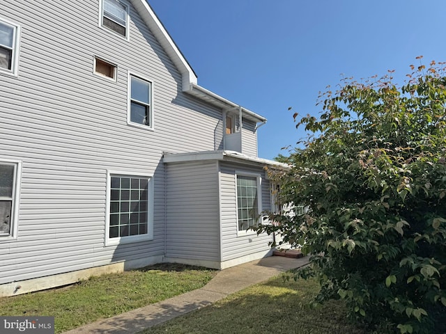 507 Market St, New Cumberland, PA 17070 - view of home's exterior featuring a yard