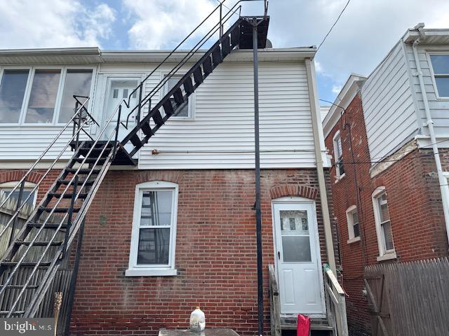 1329 N Dupont St, Wilmington, DE 19806 - view of side of home featuring brick siding