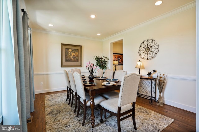 11100 Slate Landing Ln, Nokesville, VA 20181 - dining area featuring ornamental molding, wood finished floors, and recessed lighting