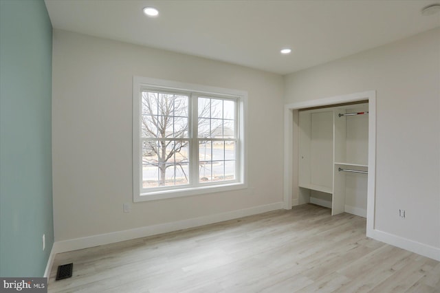 51FRANKLINDR Franklin Dr, Mechanicsburg, PA 17055 - unfurnished bedroom featuring wood finished floors, recessed lighting, and a closet