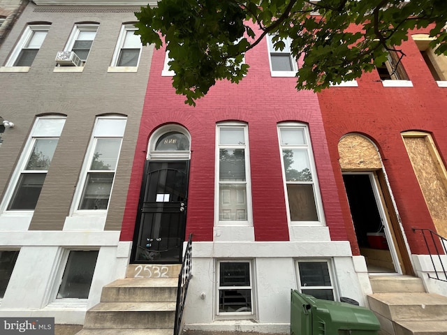 2532 W Baltimore St, Baltimore, MD 21223 - view of property with entry steps
