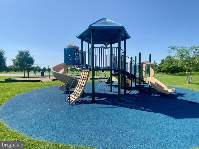 8 Aidone Ln, Smyrna, DE 19977 - community playground featuring a lawn