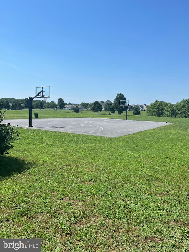 8 Aidone Ln, Smyrna, DE 19977 - view of sport court featuring community basketball court and a yard