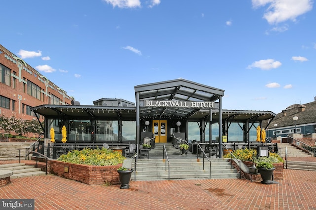 2059 Huntington Ave Unit 1406, Alexandria, VA 22303 - surrounding community featuring stairs