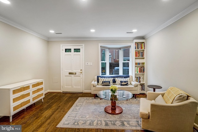 644 S Columbus St, Alexandria, VA 22314 - sitting room featuring wood finished floors, recessed lighting, and ornamental molding