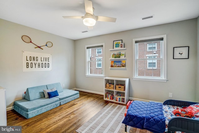 644 S Columbus St, Alexandria, VA 22314 - bedroom with wood finished floors and a ceiling fan