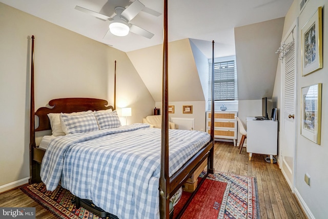 644 S Columbus St, Alexandria, VA 22314 - bedroom with hardwood / wood-style floors, vaulted ceiling, and ceiling fan