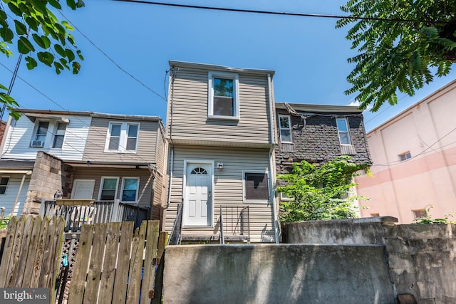 1715 E Oliver St, Baltimore, MD 21213 - view of front of home