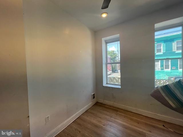 2521 N 12th St, Philadelphia, PA 19133 - unfurnished room featuring wood finished floors and ceiling fan