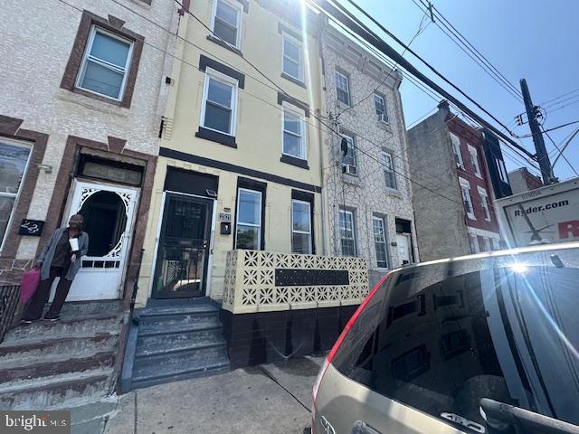 2521 N 12th St, Philadelphia, PA 19133 - view of front of house