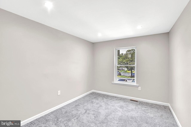 3 Villanova Ct, Sicklerville, NJ 08081 - unfurnished room featuring carpet and recessed lighting