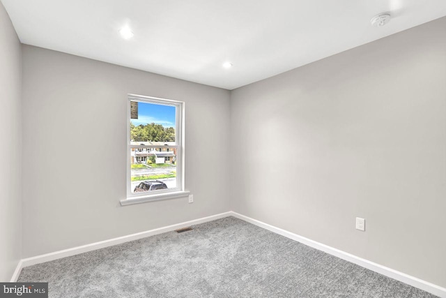 3 Villanova Ct, Sicklerville, NJ 08081 - carpeted spare room with a smoke detector and recessed lighting