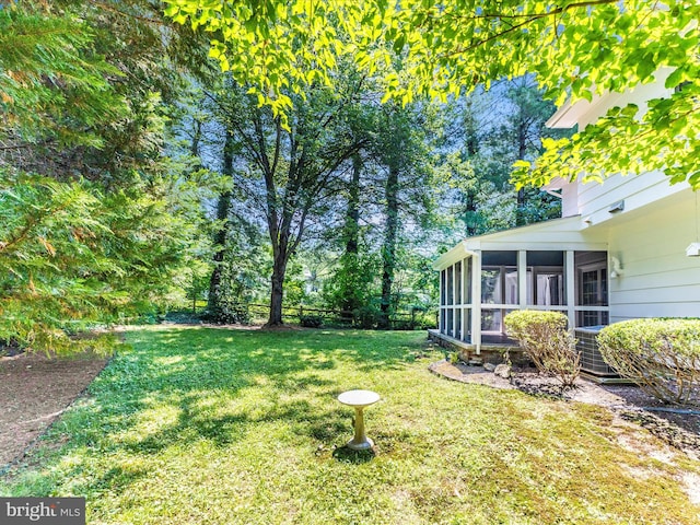 31 Cullinan Dr, Gaithersburg, MD 20878 - view of grassy yard featuring a sunroom