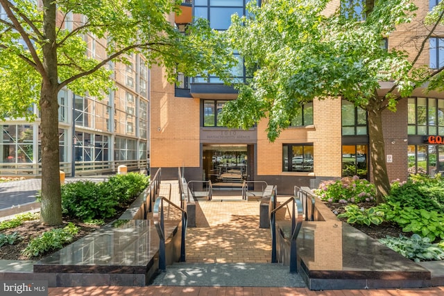 1010 Massachusetts Ave NW Unit 706, Washington, DC 20001 - view of property's community
