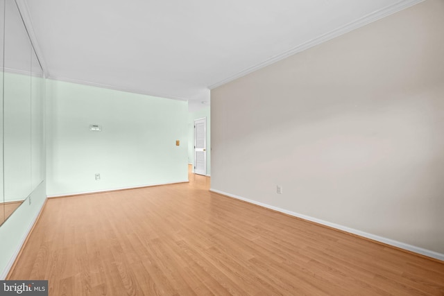 723 Dell Ct, Southampton, PA 18966 - empty room featuring light wood finished floors and ornamental molding