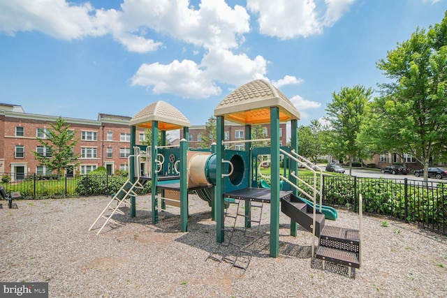 458 Exchange Ave Unit 458, Gaithersburg, MD 20878 - view of community jungle gym