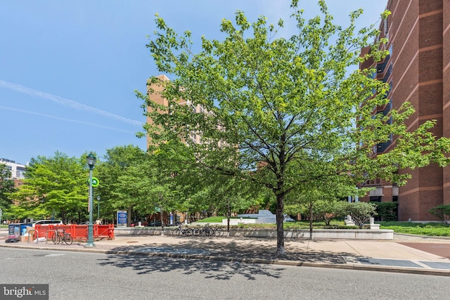 932 Locust St, Philadelphia, PA 19107 - surrounding community