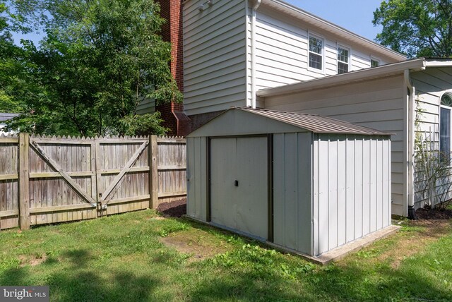 8700 Bluedale St, Alexandria, VA 22308 - view of shed