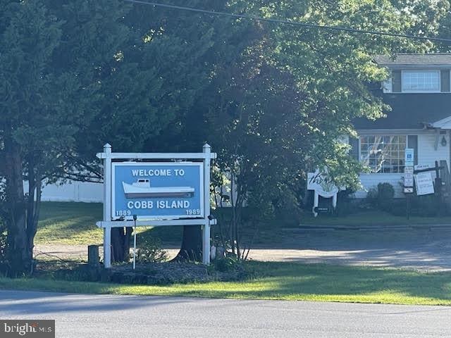 12350 Neale Sound Dr, Cobb Island, MD 20625 - exterior view