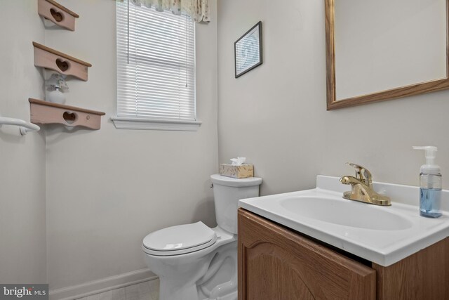 325 Tenby Chase Dr, Delran, NJ 08075 - bathroom featuring vanity and toilet