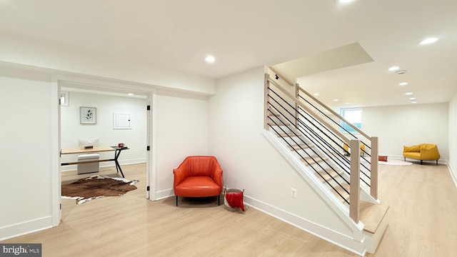 904 Man O War Ln, Great Falls, VA 22066 - living area featuring light wood-style flooring, recessed lighting, and stairway