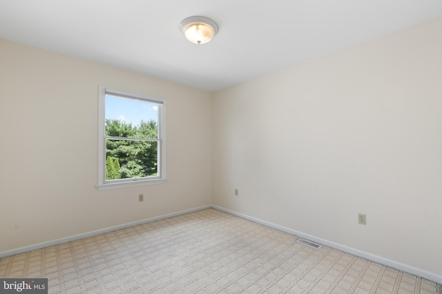 1015 Jodie Ct, Pennsburg, PA 18073 - carpeted empty room with baseboards