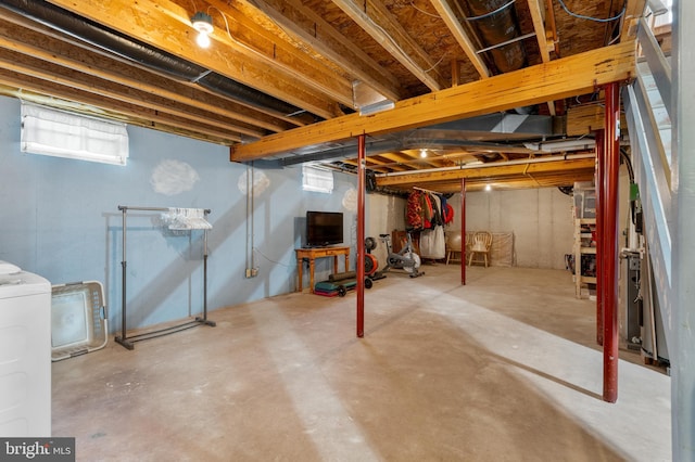 1015 Jodie Ct, Pennsburg, PA 18073 - below grade area featuring washer / dryer