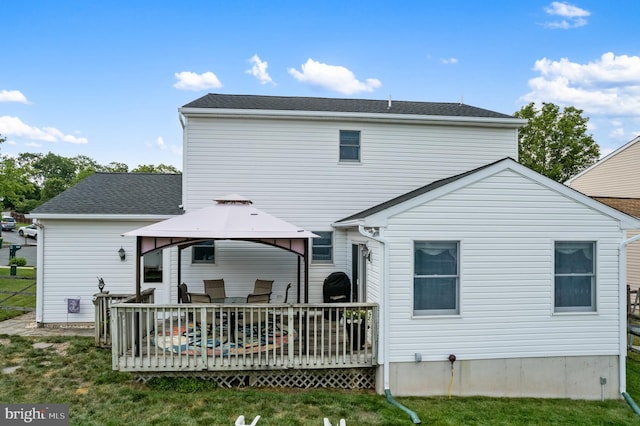 1015 Jodie Ct, Pennsburg, PA 18073 - back of property featuring a gazebo and a deck